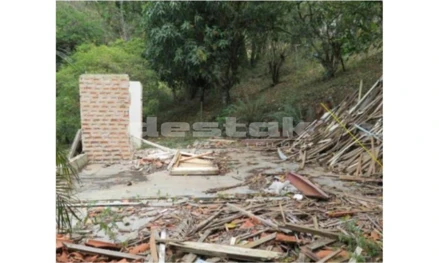 Terreno em Itatiba, Moenda, Rua Mariano Cruz Munhoz, s/nº (Lote 5, Quadra 21) - Condomínio Sítio da Moenda, SP. Área: 1293.57m2