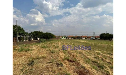 Lote em Palotina, Jardim Luiza, Lote n° 01 (um), da quadra n°1140 (um mil cento e quarenta), loteamento jardim Luiza, PR. Área: 371.31m2