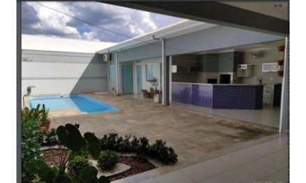 Prédio em Penápolis, Vila Martins, Avenida Cunha Cintra, 1022, SP. Área: 484m2