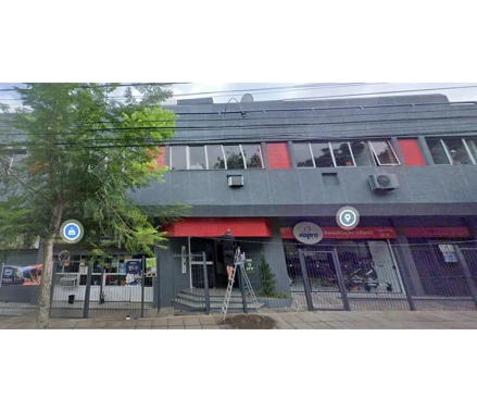 Loja em Porto Alegre, Cristal, R. Butuí, nº 142, RS. Área: 61.53m2