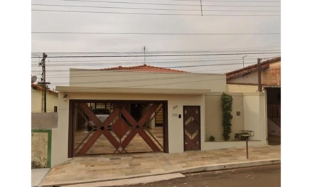 Casa em Barra Bonita, Vila Narcisa, R. Manoel D Almeida Camargo, 309, Barra Bonita, SP, SP. Área: 216.5m2
