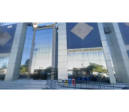 Sala comercial em Brasília, SIA, Sala número 316, 3º pavimento do Bloco C, dos Lotes 625-695, do trecho 3, do SIA, DF. Área: 32.32m2