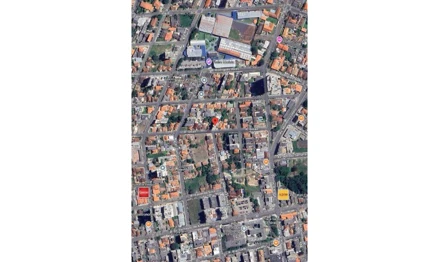 Sala comercial em Ponta Grossa, Centro, Rua Goiás, n.º 28, PR. Área: 24.15m2