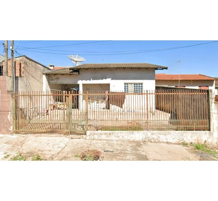 Casa em Londrina, Jardim Jatobá, rua Arthur Lopes n. 66, PR. Área: 75m2 Casa em Londrina, Jardim Jatobá, rua Arthur Lopes n. 66, PR. Área: 75m2