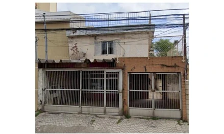 Casa em São Paulo, Vila Santana, Rua Enéas de Barros, 453, SP. Área: 194.5m2