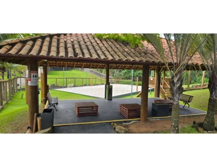 Casa em Ubatuba, Itaguá, Rua "C", 15 - Itaguá, SP. Área: 431m2