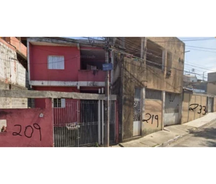 Sobrado em Guarulhos, Parque Uirapuru, RUA SOBRAL, N° 209, 219 E 233, SP. Área: 196.5m2