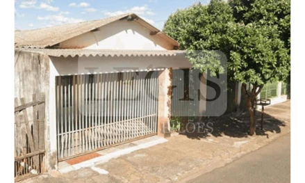 Casa residencial em Paraguaçu Paulista, Barra Funda, Rua dos Vieiras, nº 650, SP. Área: 160m2