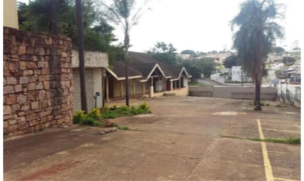 Loja em Araraquara, Vila Suconasa, Rua Miguel Cortez, 0, SP. Área: 56m2