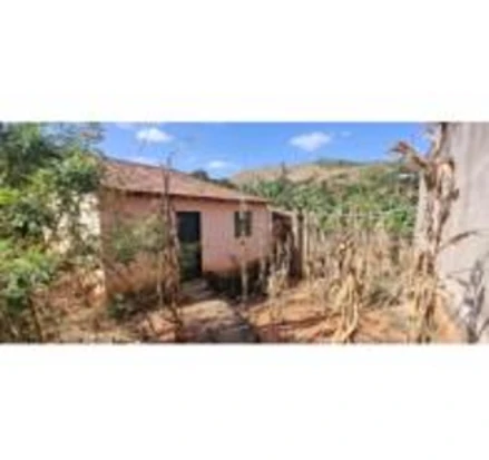 Casa em José Raydan, Chico Baiano, Rua João Lopes Junior (antiga Rua Santa Maria), 252/254, Chico Baiano, MG. Área: 2800m2