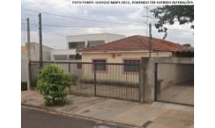 Prédio em Araraquara, Vila Cidade Industrial (Vila Xavier), Avenida Jorge Haddad, nº 223, Loteamento José de Carvalho, SP. Área: 92.83m2