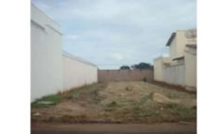Terreno em Ituiutaba, Residencial Drummond I, Rua RD-08, nº 11, Bairro Residencial Drummond I, quadra 16, MG. Área: 360m2