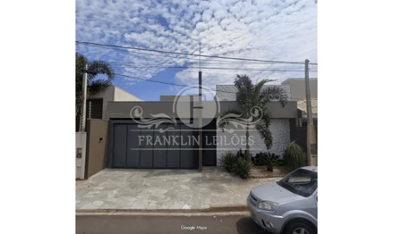 Casa em Santa Fé do Sul, Residencial Monte Carlo, Rua Ilha Comprida, 101, SP. Área: 182m2