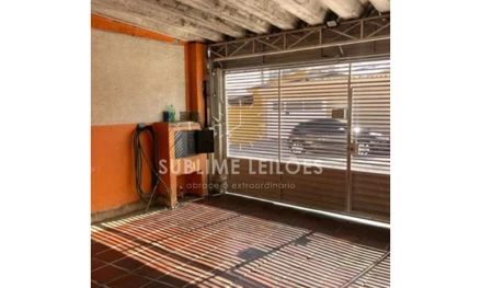 Prédio residencial em Santo André, Vila Luzita, Rua Pero Vaz, 94 - Vila Luzita, SP. Área: 172m2