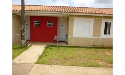 Casa em Ponta Grossa, Boa Vista, R. Antônio Saad, 2510 - Boa Vista, Ponta Grossa - PR, 84016-630, Brasil, PR. Área: 40.47m2