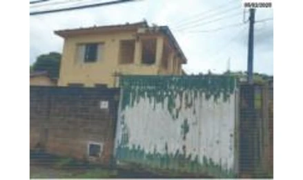 Casa em Cambuí, Vila Santa Cruz, Rua São Judas Tadeu, n 851, MG. Área: 65m2