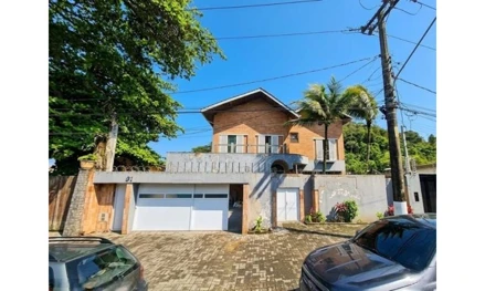 Casa em Guarujá, Enseada, Avenida Almirante Tamandaré, 37, SP. Área: 567.83m2