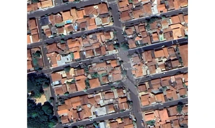 Casa em Barra Bonita/SP, Vila Habitacional, Rua Júlio Turi, 99, SP. Área: 256m2