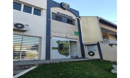 Loja em Curitiba, Centro Da Região, rua Leopoldo Belczak, PR. Área: 40.77m2