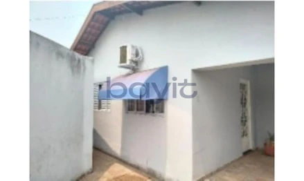 Casa em Pirassununga, Jardim Margarida, Rua Manoel de Castro Mendes, 592, SP. Área: 250m2