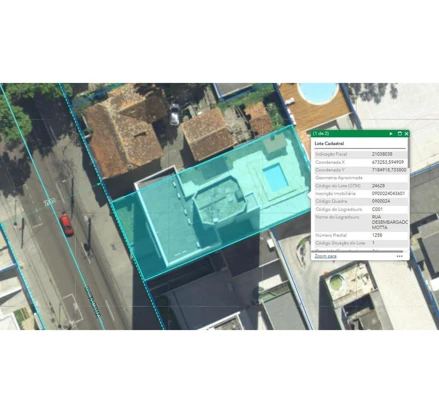 Apartamento em Curitiba, Água Verde, R. Des. Motta n 1258, PR. Área: 164.1275m2