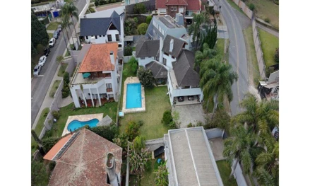 Terreno em Curitiba, Bigorrilho, R. Lúcio Rasera, PR. Área: 660m2