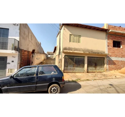 Casa em Itapetininga, Vila Belo Horizonte, Rua José Gil Plens, 96, SP. Área: 230m2