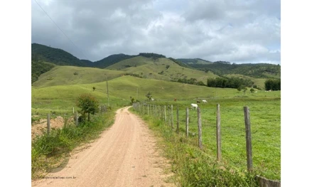 Área rural em Imaruí, Aratingaúba, Aratingaúba, SC. Área: 1028016m2