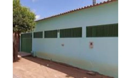 Casa em Luziânia, Parque Alvorada I, Rua ?, Lote 36, Quadra 104, GO. Área: 360m2