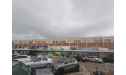 Comercial em Curitiba, Capão Raso, Avenida Winston Churchill, nº 936, PR. Área: 38.02m2