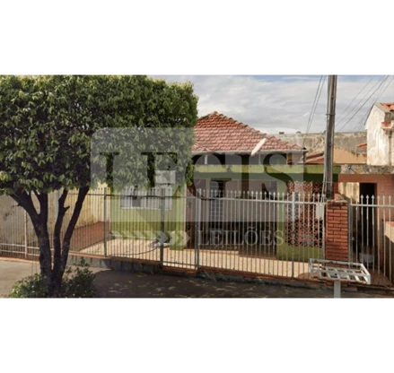 Casa em Ourinhos, Vila Moraes, Rua José Galvão, nº 57, SP. Área: 418m2