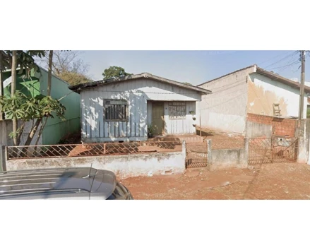 Casa em Arapongas, Jardim Bandeirantes, R. Cambacica, n°. 674, PR. Área: 480m2 Casa em Arapongas, Jardim Bandeirantes, R. Cambacica, n°. 674, PR. Área: 480m2