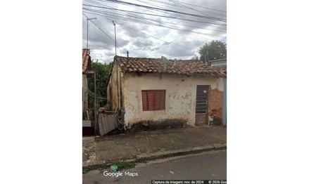 Casa em Espírito Santo do Pinhal, Vila Siqueira, R. Dr. Américo F de Menezes Dória, 130, SP. Área: 60m2