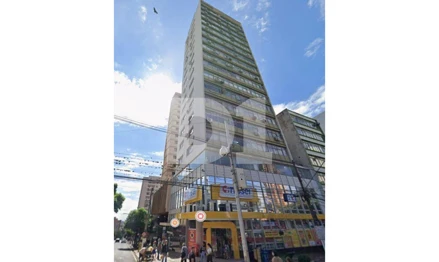 Comercial em Londrina, Centro, Avenida Rio de Janeiro, 221, Centro, PR. Área: 42.31m2