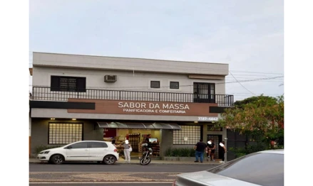 Casa em Uberaba, ESTADOS UNIDOS, AVENIDA GENERAL OSÓRIO, 442 E 436, MG. Área: 181.69m2