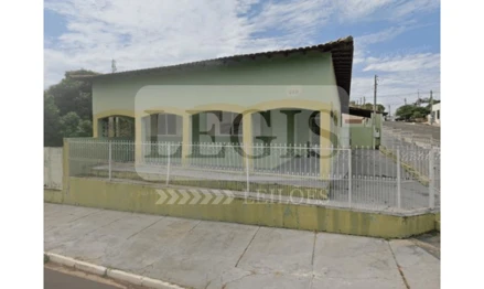 Casa residencial em Quintana, , Av. São João, n. 349, Quintana-SP, SP. Área: 504m2