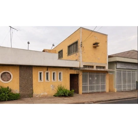 Prédio comercial em Santa Cruz do Rio Pardo, Centro, Rua Catarina Etsuco Umezu, 405, SP. Área: 187m2