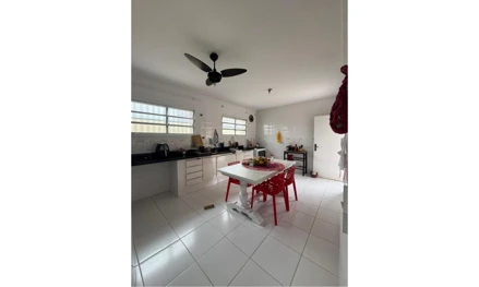 Casa em Guarujá, Jardim Santa Maria, Rua Acadêmico Inácio Nascimento Opazo, 246, SP. Área: 333.33m2