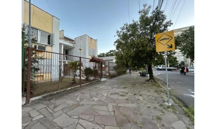 Apartamento em Porto Alegre, Cavalhada, Rua Dr. Barcellos, 2505- Ap. 102, RS. Área: 37.7018m2