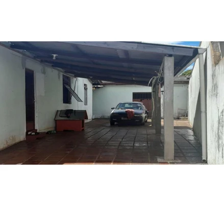 Casa em Londrina, Lindóia, Rua Faxinal, 80, PR. Área: 37.17m2