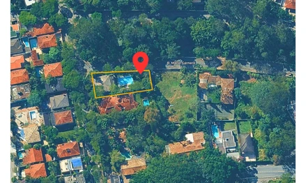 Casa em São Paulo, Morumbi, Rua Dr. Manuel Carlos de Figueiredo Ferraz, n.º 120, Morumbi, São Paulo, SP - CEP: 05655-000, SP. Área: 326.75m2