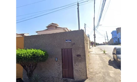 Casa em Belo Horizonte, São Bernardo, Rua Rosalina Rocha, 269, São Bernardo, MG. Área: 178m2