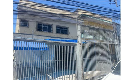 Prédio comercial em São Paulo, Vila Campanella, Rua Paulo Frontim, 365, SP. Área: 500m2