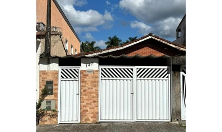 Casa residencial em Guarujá, Jardim Primavera, Avenida Primavera, 147, Jardim Primavera, SP. Área: 59.5m2