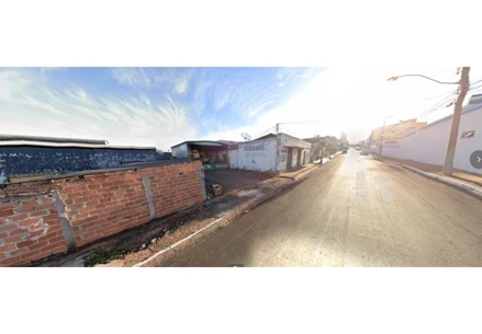 Terreno urbano em Jataí, St. Central - Parte Baixa, Rua Capitão Francisco Joaquim Vilela, 483, GO. Área: 1237.5m2