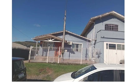Casa em Lages, Popular, Rua Cândido Zapelini, N. 985, Bairro Popular, Lages, SC, SC. Área: 427m2
