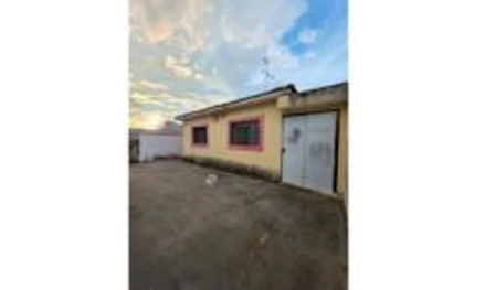 Prédio em Araraquara, Vila Cidade Industrial (Vila Xavier), Avenida Jorge Haddad, nº 223, SP. Área: 92.83m2