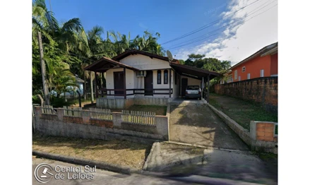 Terreno urbano em Treze de Maio, Centro, Rua Edson de Biasi, n 226, SC. Área: 392m2