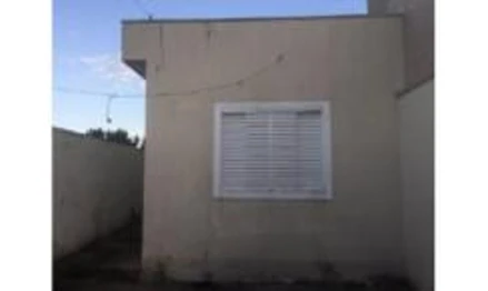 Casa em Passos, Vila Santa Terezinha, Rua Padre Pires (antiga Rua Cônego Anibale Maria de Francia), 255, MG. Área: 65m2