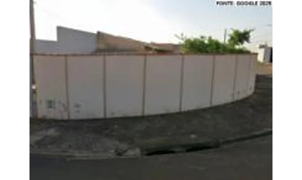 Casa em São Manuel, Ipês, Rua Antônio Martins Lourenço, n 141, SP. Área: 253.54m2